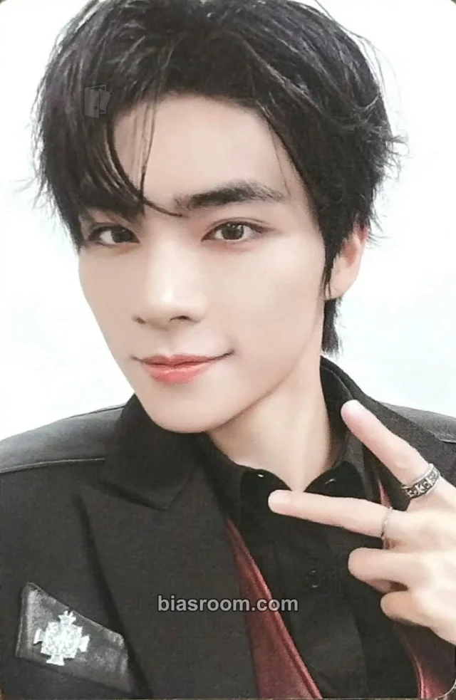 NCT - Xiaojun - SM ARTIST BIRTHDAY OFFICIAL MD Other 2026 version keyring merch photocard
