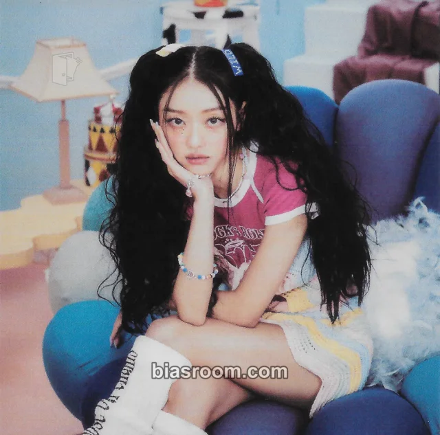 OH MY GIRL - YooA - SELFISH Album postcard item set kit inclusion KiT/kihno version