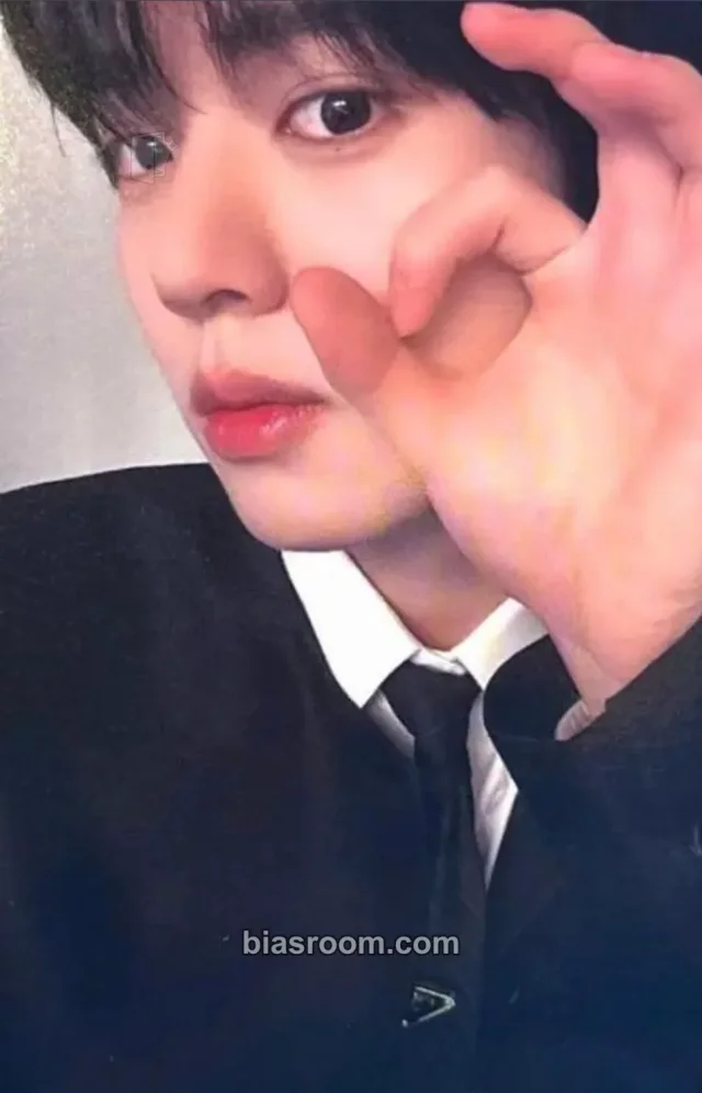 ZEROBASEONE - Yujin - You Had Me at Hello Album apple music lucky draw (LD) digipack version
