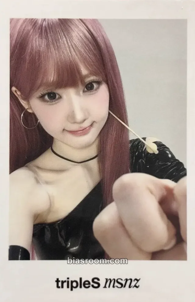 tripleS - Seoyeon - Beyond Beauty Album 1st music lucky draw (LD) polaroid