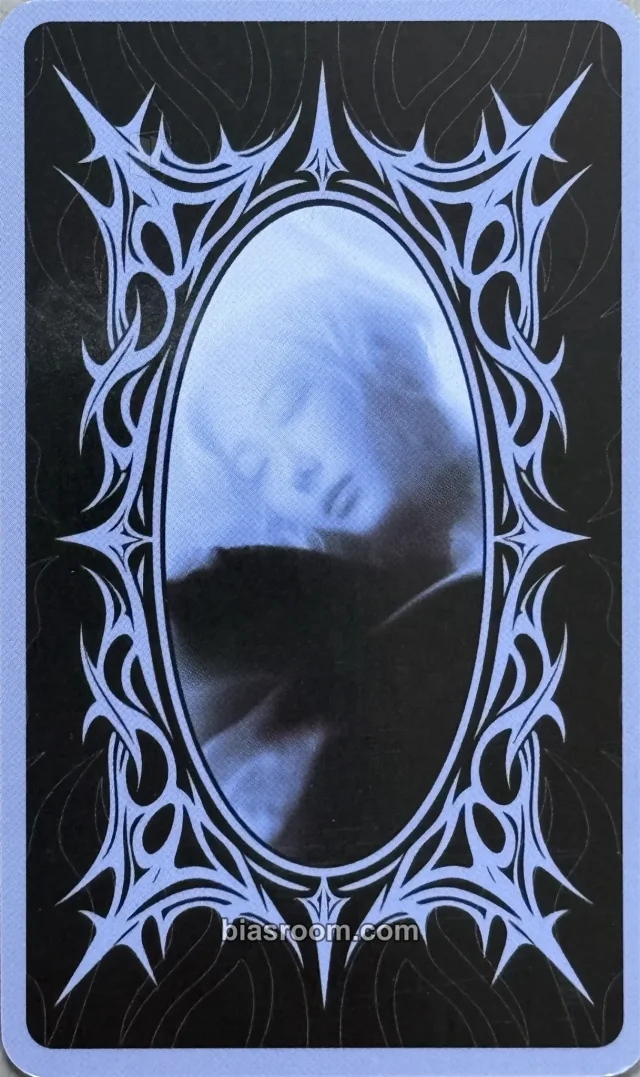 Dreamcatcher - Handong - Handong Fan Concert 2026: Mirror of a Mid-summer Night Event merch inclusion tarot card