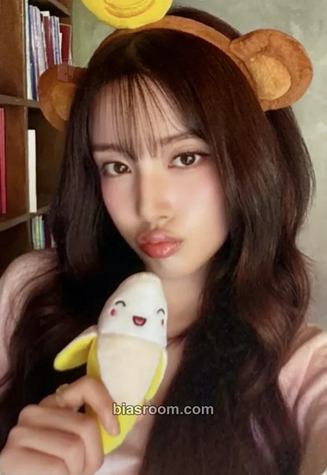 STAYC - Yoon - 2:LOVE Album starriver video call (fancall) round 2