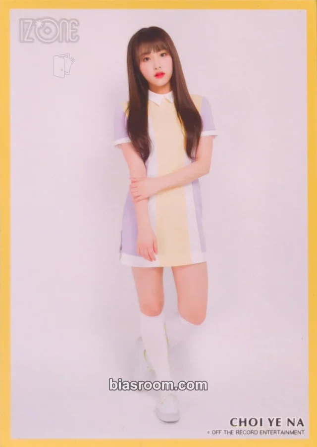 IZ*ONE - Yena - Non-Album Bromides Other photo print purple version yellow version