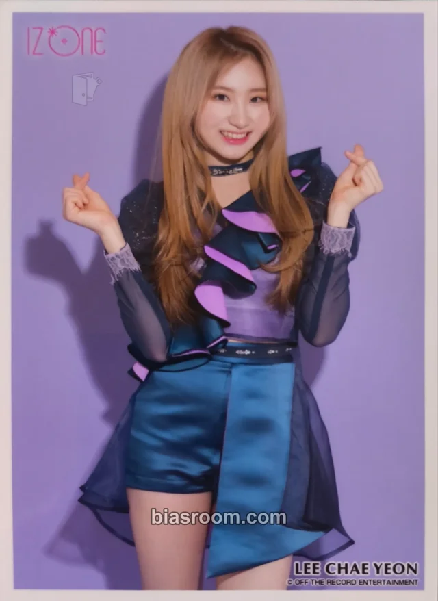 IZ*ONE - Lee Chaeyeon - Suki to Iwasetai Album A version photo print random pack showcase