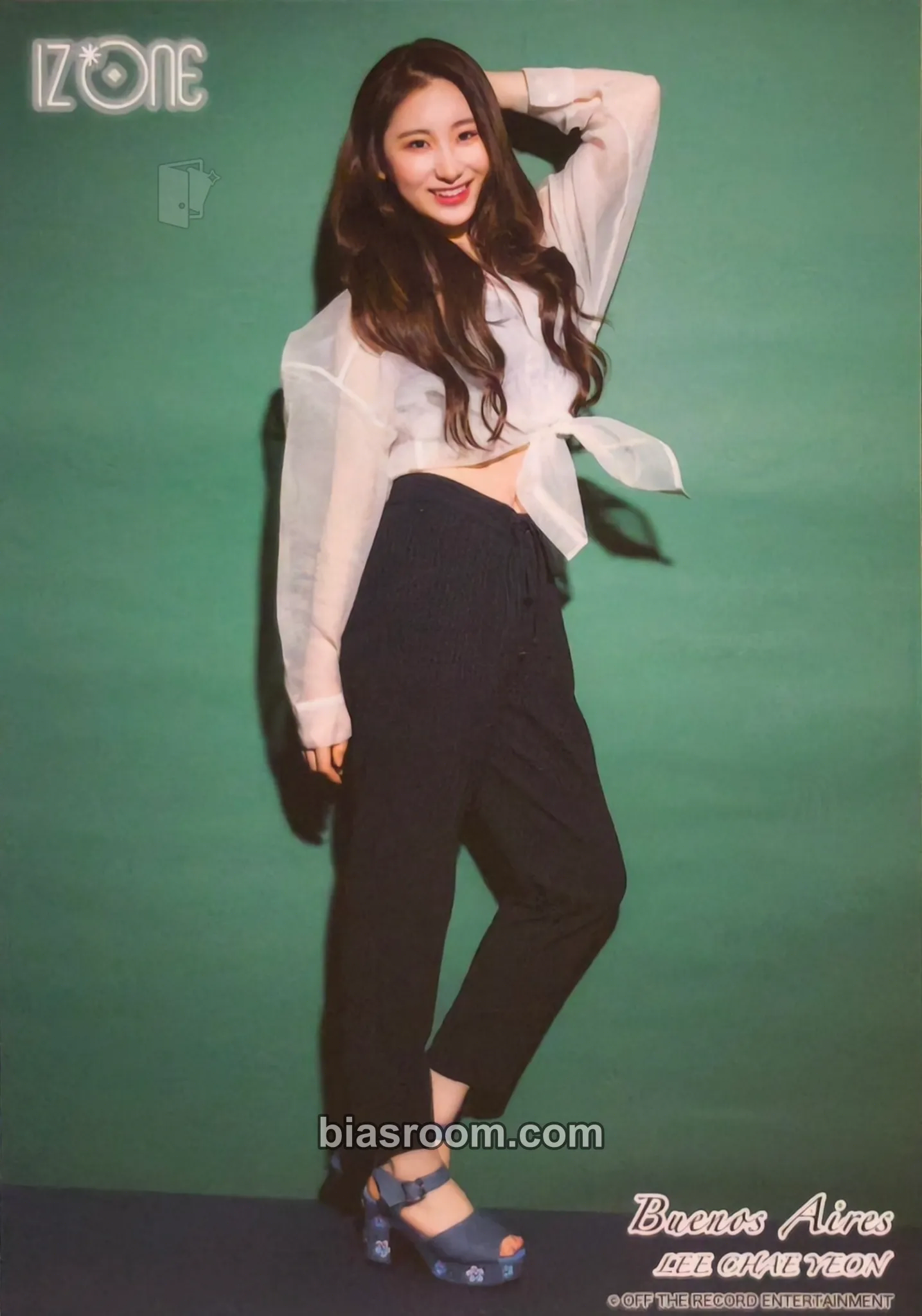 Lee Chaeyeon Buenos Aires Photocard - IZ*ONE - IZ*ONE K-pop photocard