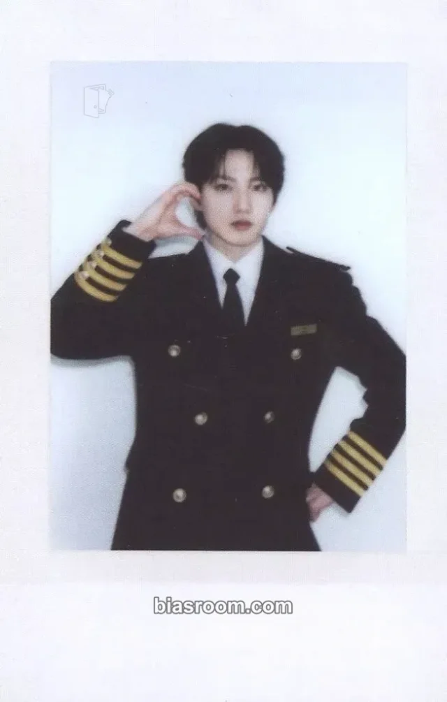 TREASURE - Junkyu - 2024 Welcoming Collection Other kit photocard polaroid item set B version random photocard welcome kit