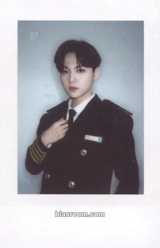 Doyoung 2024 Welcoming Collection Photocard - TREASURE - TREASURE K-pop photocard