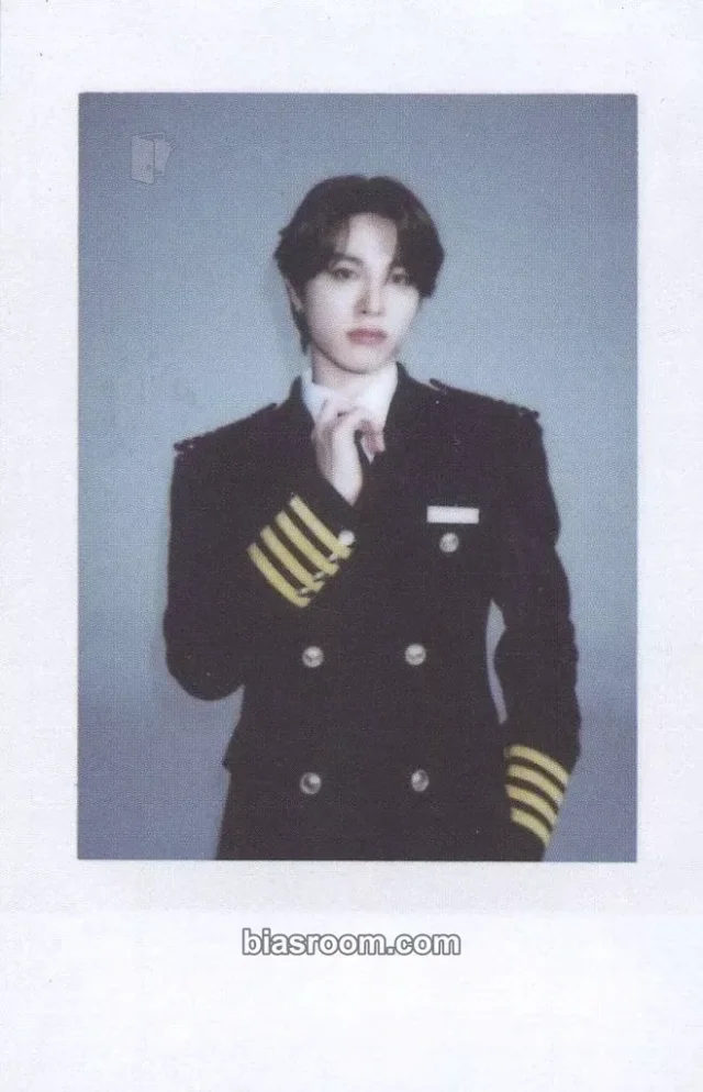 TREASURE - So Junghwan - 2024 Welcoming Collection Other kit photocard polaroid item set B version random photocard welcome kit