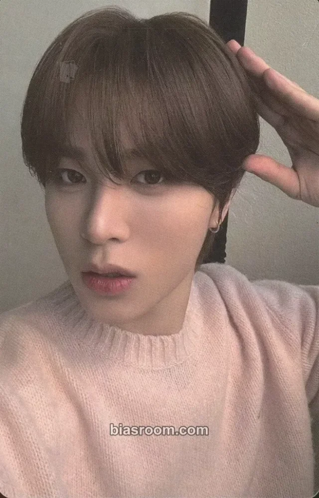 TREASURE - So Junghwan - 2024 Welcoming Collection Other kit photocard photocard set C version random photocard selfie welcome kit