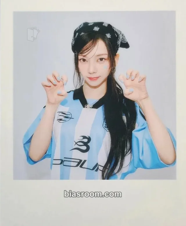 aespa - Karina - Season's Greetings (2025) Other item set photo pack polaroid