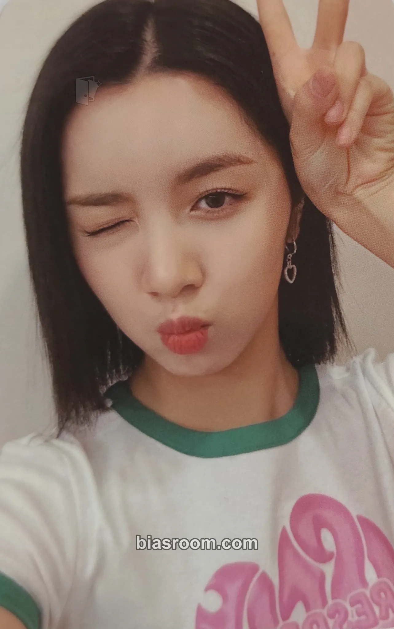 Lucy 2023 Season's Greetings Photocard - WOOAH - WOOAH K-pop photocard