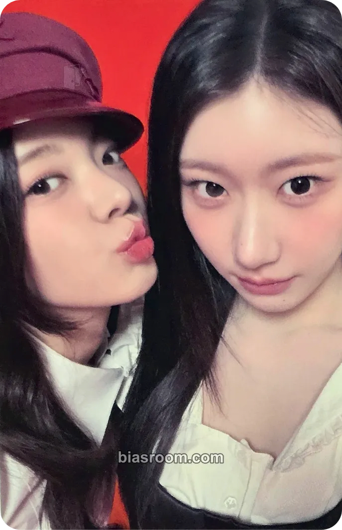 The 5th Fan Meeting ITZY, MIDZY, Let's Fly! "ALL IN, MIDZY" Photocard - ITZY - ITZY K-pop photocard