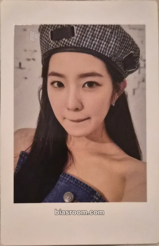 Red Velvet - Irene - Red Velvet Loves Good Luck Trolls Pop-Up Event polaroid