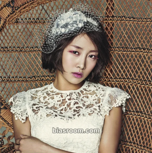 KARA - Nicole - Full Bloom Album postcard item set
