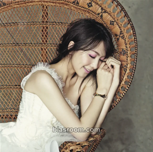 KARA - Jiyoung - Full Bloom Album postcard item set