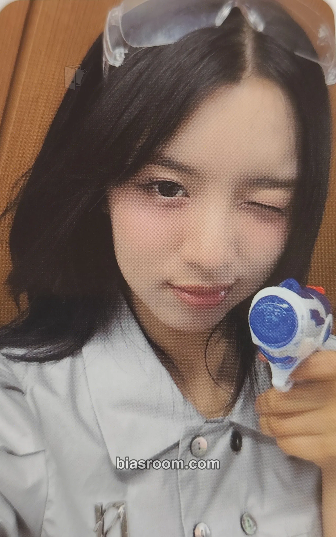 Lucy WXW : <Wave> Fan Concert Photocard - WOOAH - WOOAH K-pop photocard