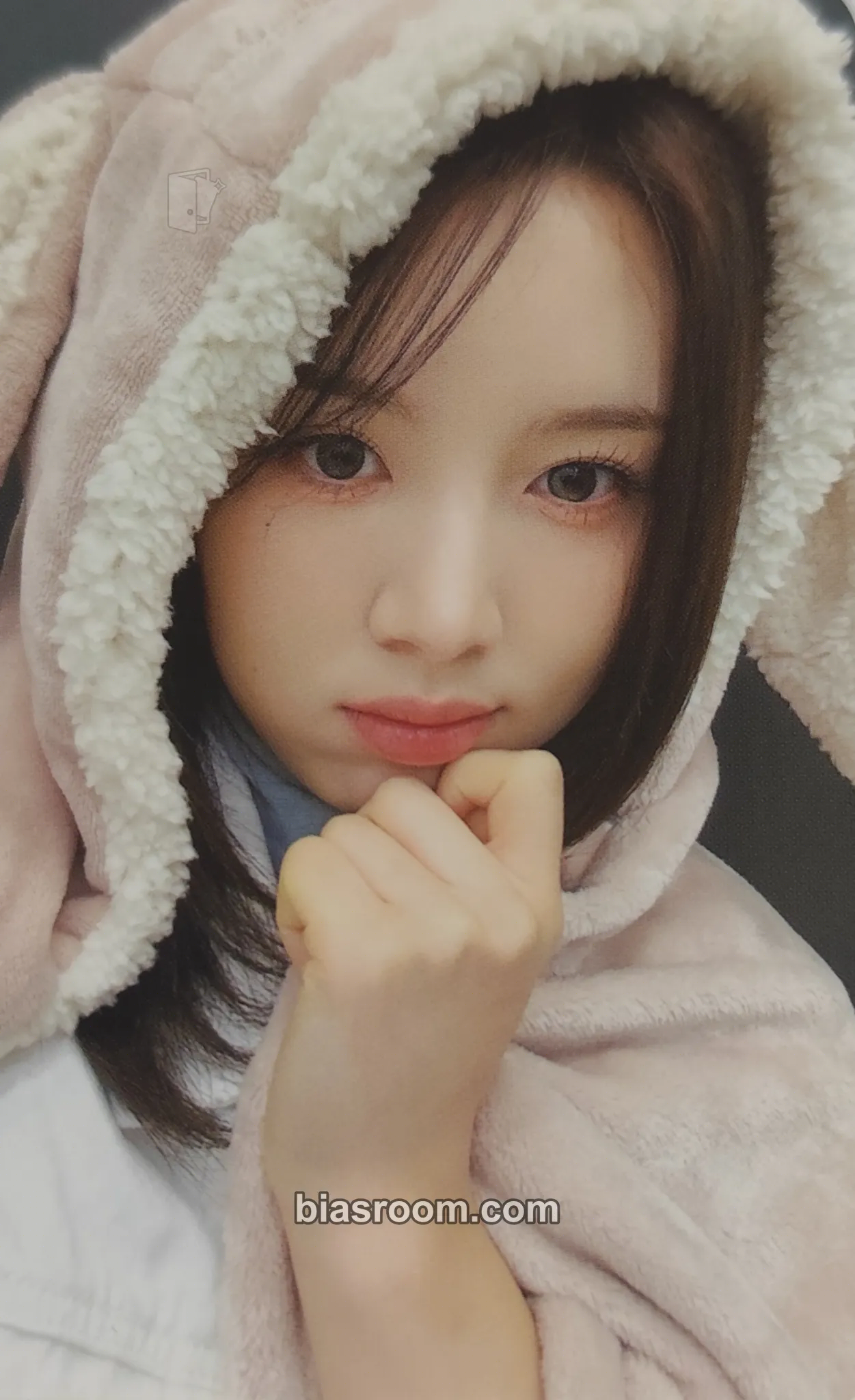 Lucy 2025 Season's Greetings Photocard - WOOAH - WOOAH K-pop photocard
