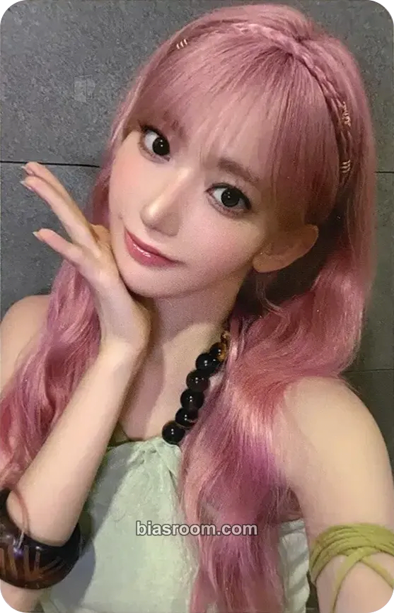 Sakura PUREFLOW pt.1 Photocard - LE SSERAFIM - LE SSERAFIM K-pop photocard