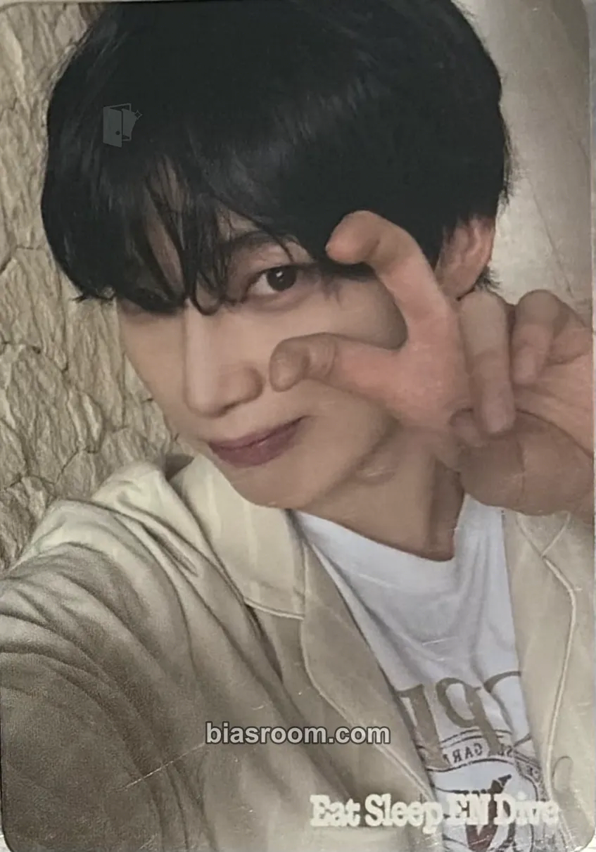 Sunoo Eat Sleep En Dive in AUS Travel Book Photocard - ENHYPEN - ENHYPEN K-pop photocard