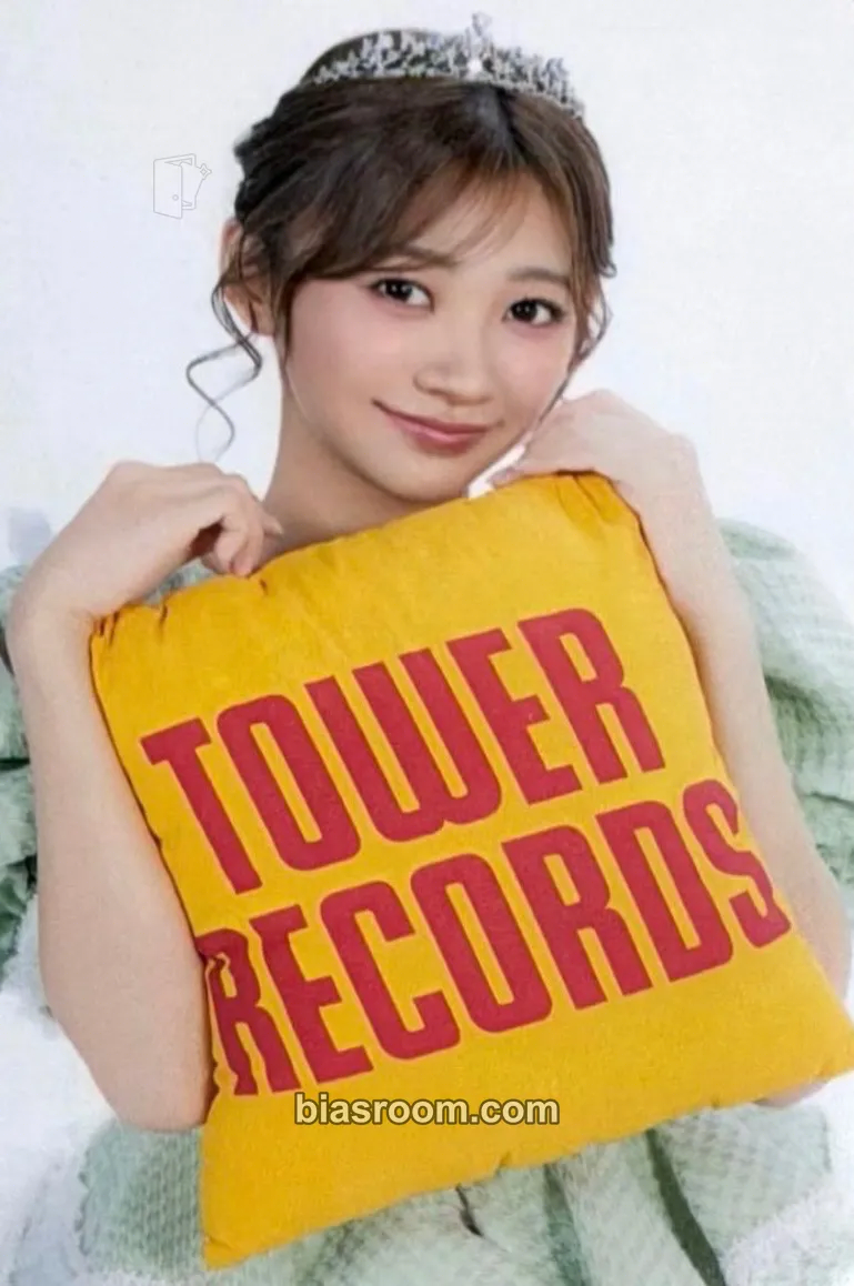 Kana Itakura CUTIE SPHERE / Very Nice Photocard - Cutie Street - Cutie Street K-pop photocard
