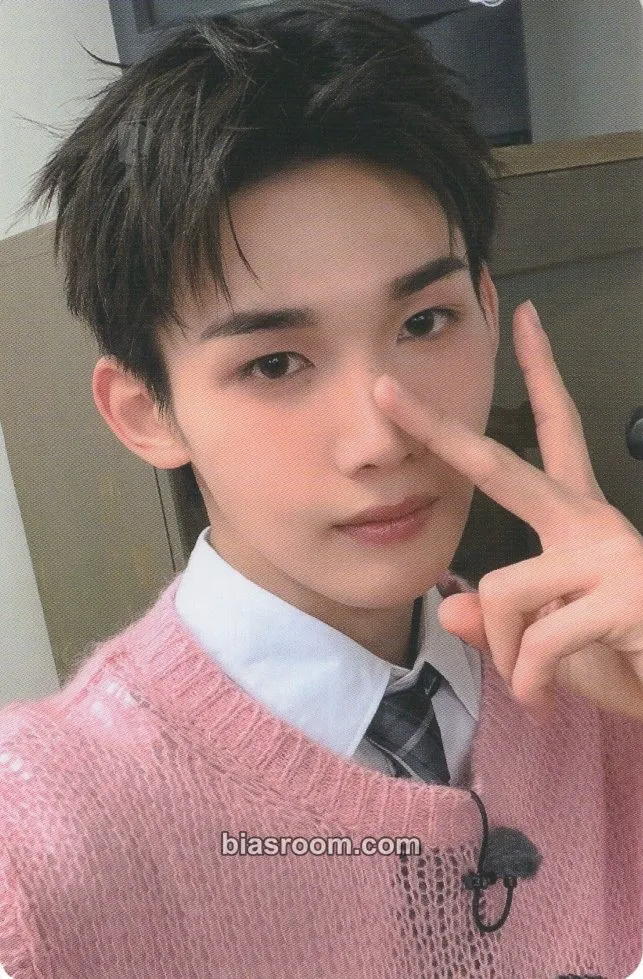 Jo We on Fire Photocard - &TEAM - &TEAM K-pop photocard