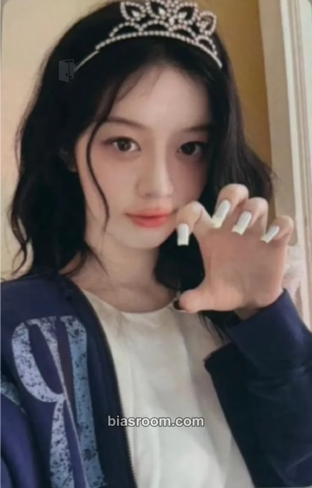ILLIT - Minju - MAMIHLAPINATAPAI Album round 4 withfans / yizhiyu (yzy) video call (fancall)