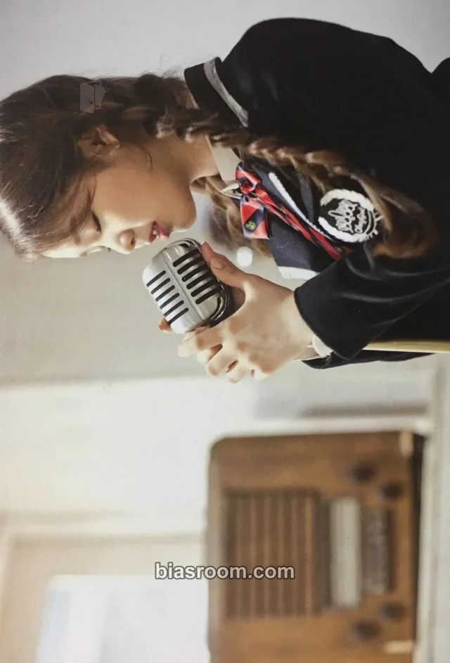 Seunghee OH MY GIRL 2017 Season's Greetings [WELCOME TO SCHOOL] K-pop photocard