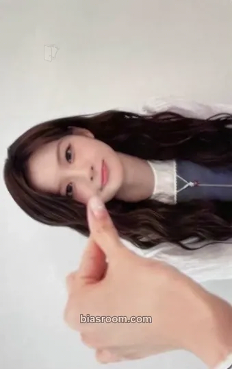Sullyoon Blue Valentine Photocard - NMIXX - NMIXX K-pop photocard