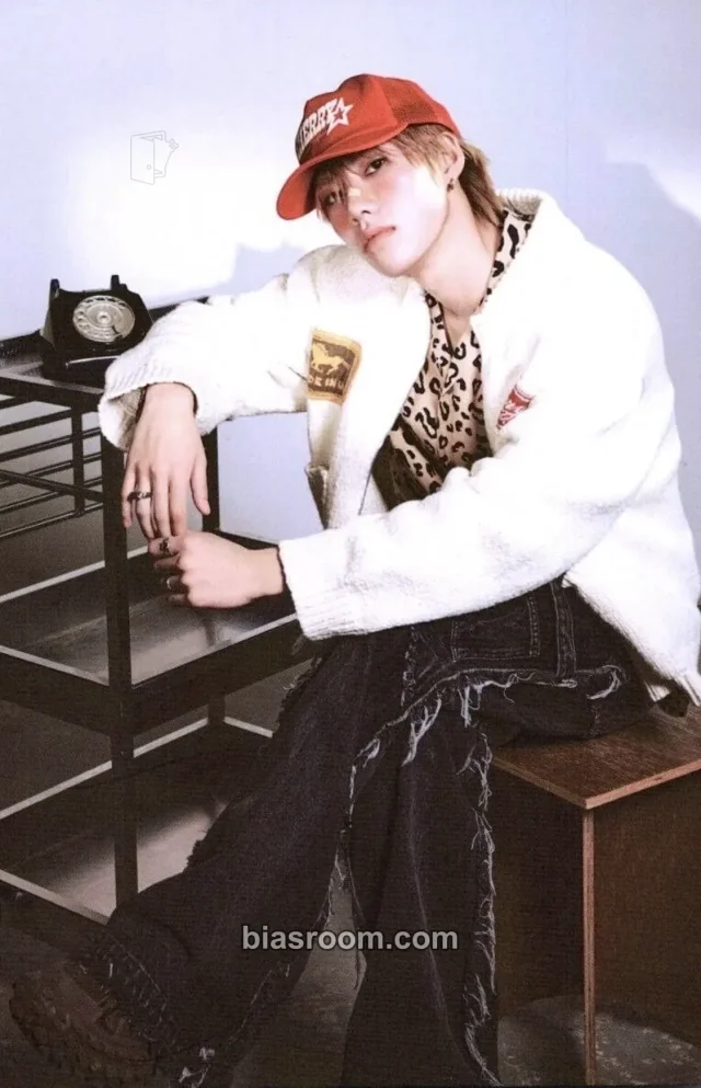 NouerA - Yuseop - Chapter: New is Now Album album inclusion postcard new version