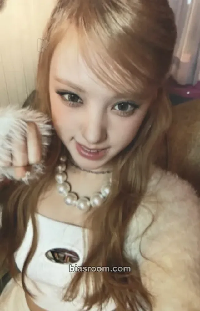 ODD YOUTH - Myah - Babyface Album b.stage+ fansign