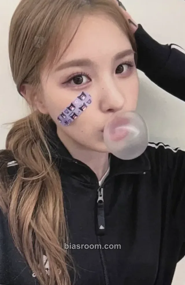 Weeekly - Jaehee - Weeekly University Festival: 1st Fanconcert in Japan Event encore japan