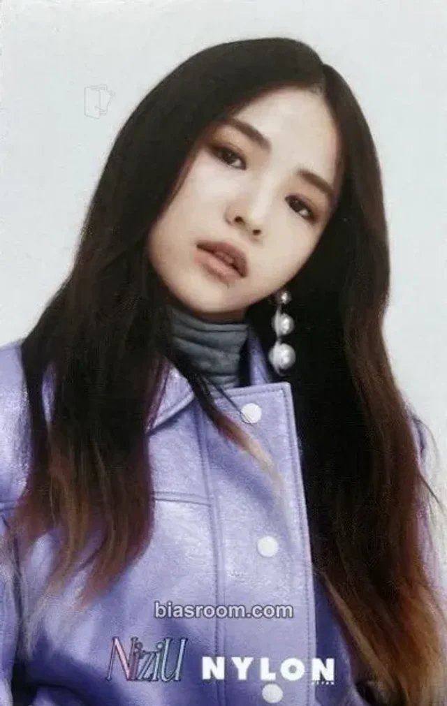 NiziU - Maya - Niziu x Nylon Magazine Other magazine photocard nylon magazine photocard set