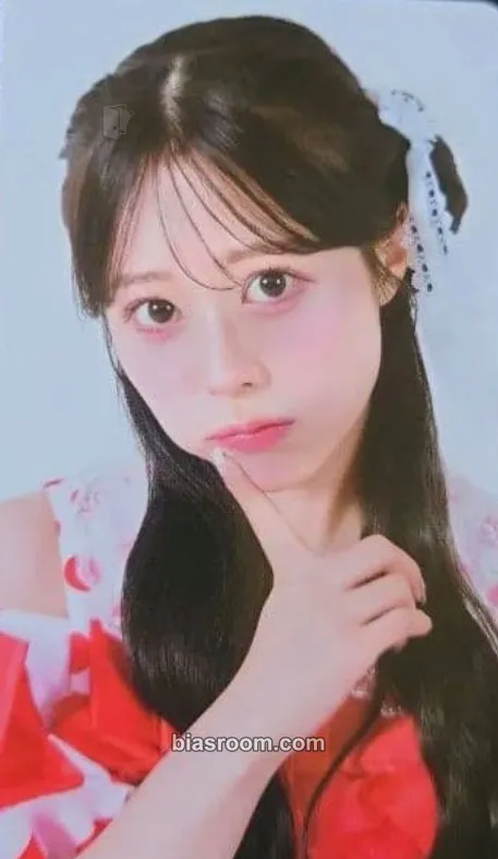 Aika Sano Kawaii Lab X Tower Records Cafe Photocard - Cutie Street - Cutie Street K-pop photocard