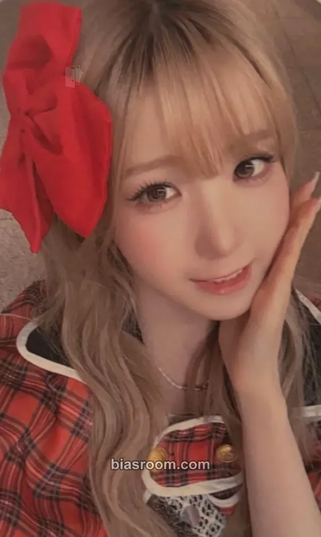 SAY MY NAME - Hitomi - &our vibe Album jump up