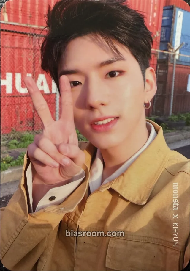 MONSTA X - Kihyun - First World Tour Beautiful Event B version merch photocard photocard set