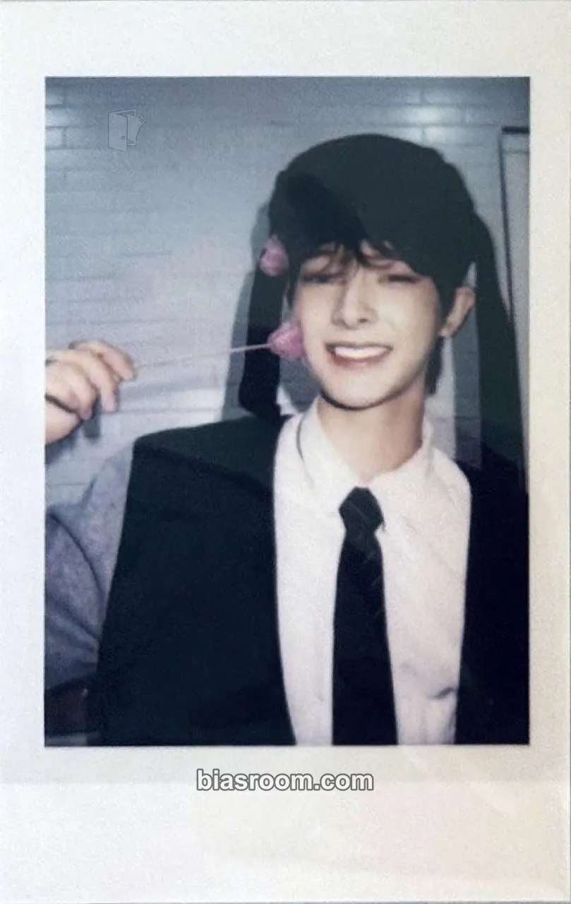 Kang Woojin YOUTH ERROR Photocard - FLARE U - FLARE U K-pop photocard