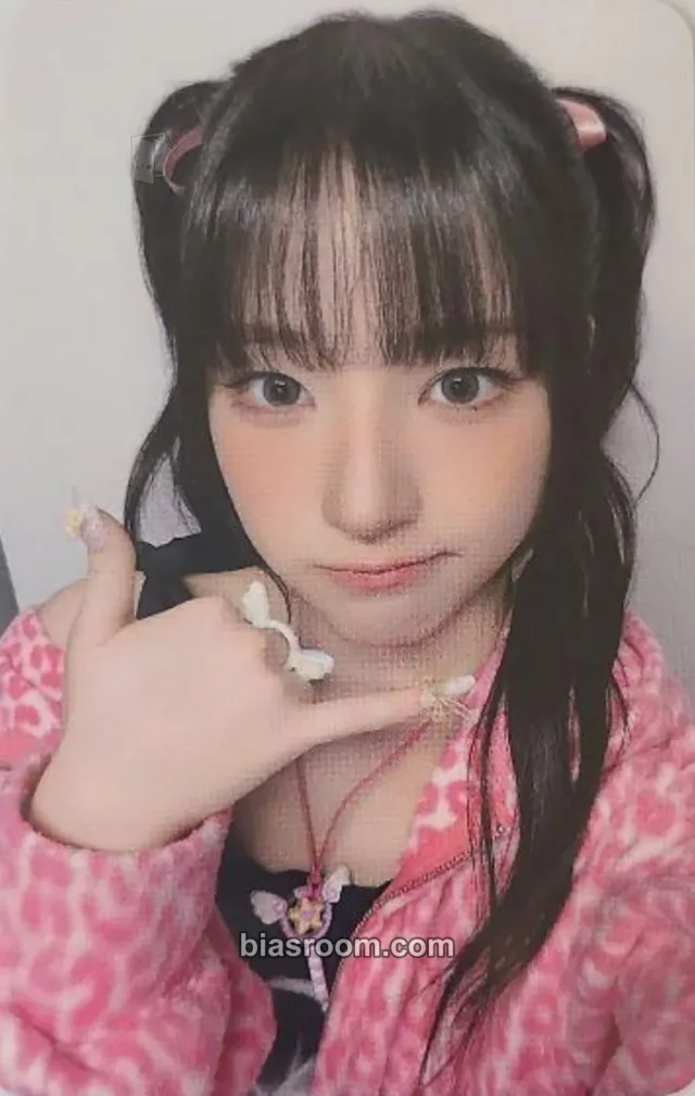 UNIS - Yunha - 2026 UNIS TOKYO FANMEETING "MoshiMoshi ♡ This is UNIS!" Event entrance / attendance benefit fan meeting qr card