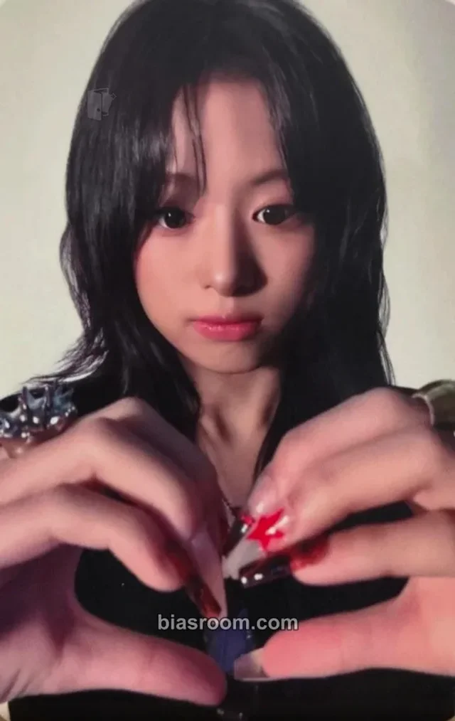 BABYMONSTER - Ahyeon - WE GO UP MD Events Event merch photocard pop-up pop-up exclusive member version daily version