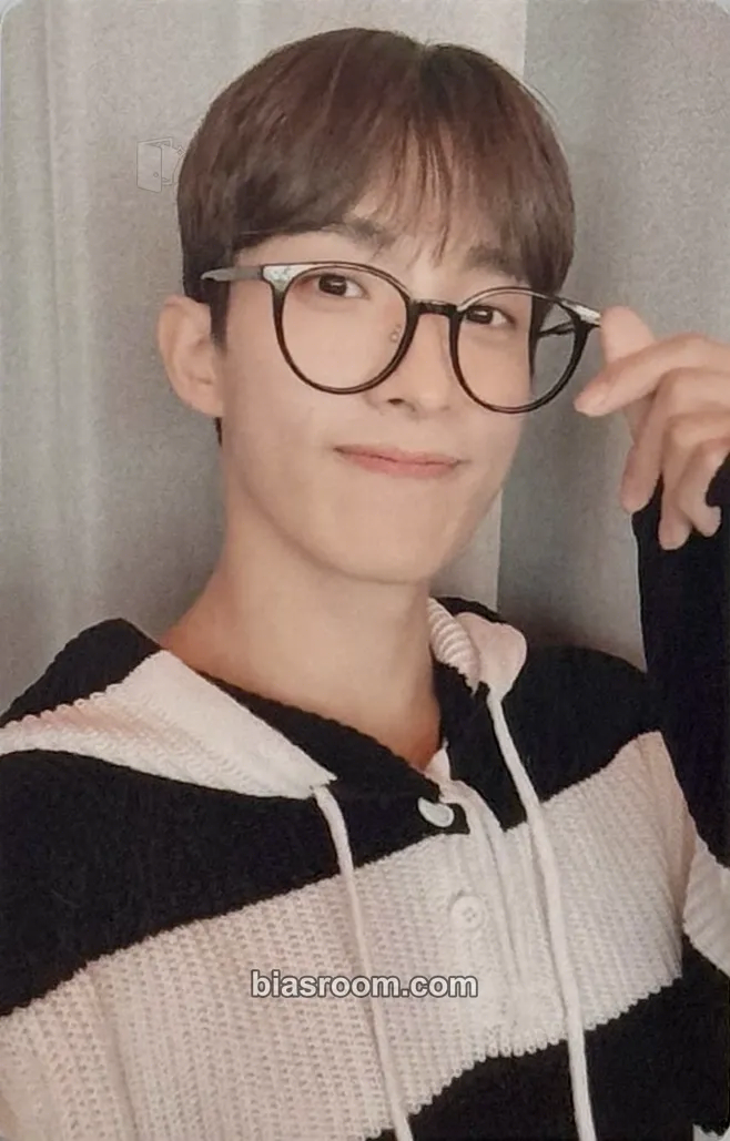 DK Attacca Photocard - SEVENTEEN - SEVENTEEN K-pop photocard