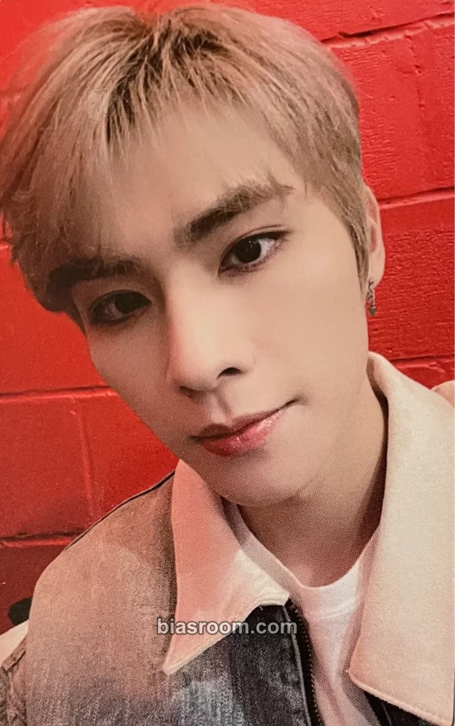 WayV - Xiaojun - Phantom Album withfans / yizhiyu (yzy)