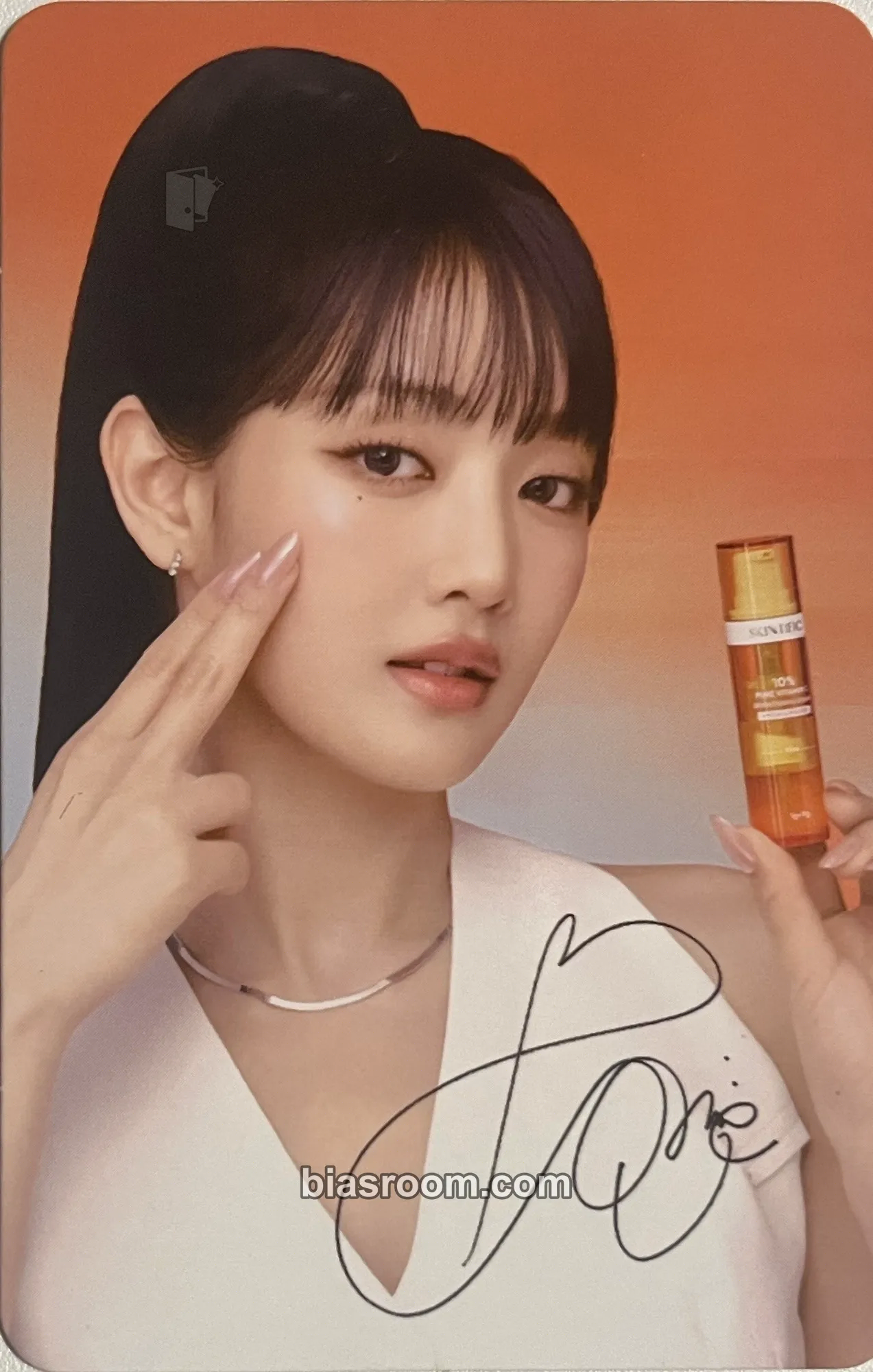 Minnie Minnie x SKINTIFIC Photocard - i-dle - i-dle K-pop photocard