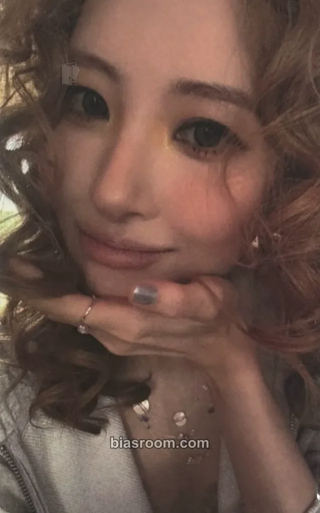 Sunmi 3rd Gen Membership Kit Photocard | Bias Room