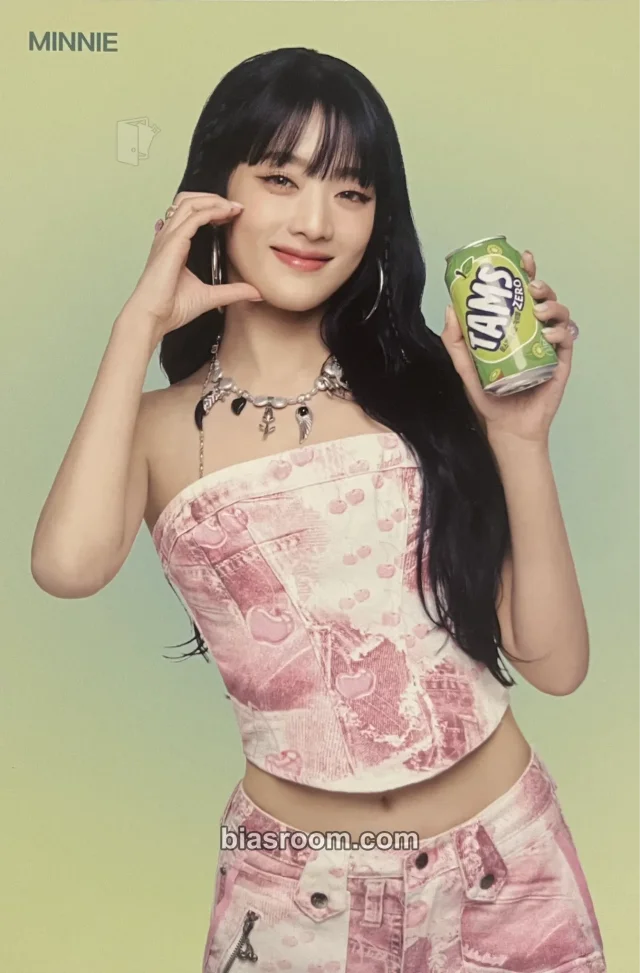 i-dle - Minnie - Tams Zero Collaboration Other postcard brand collaboration tams zero