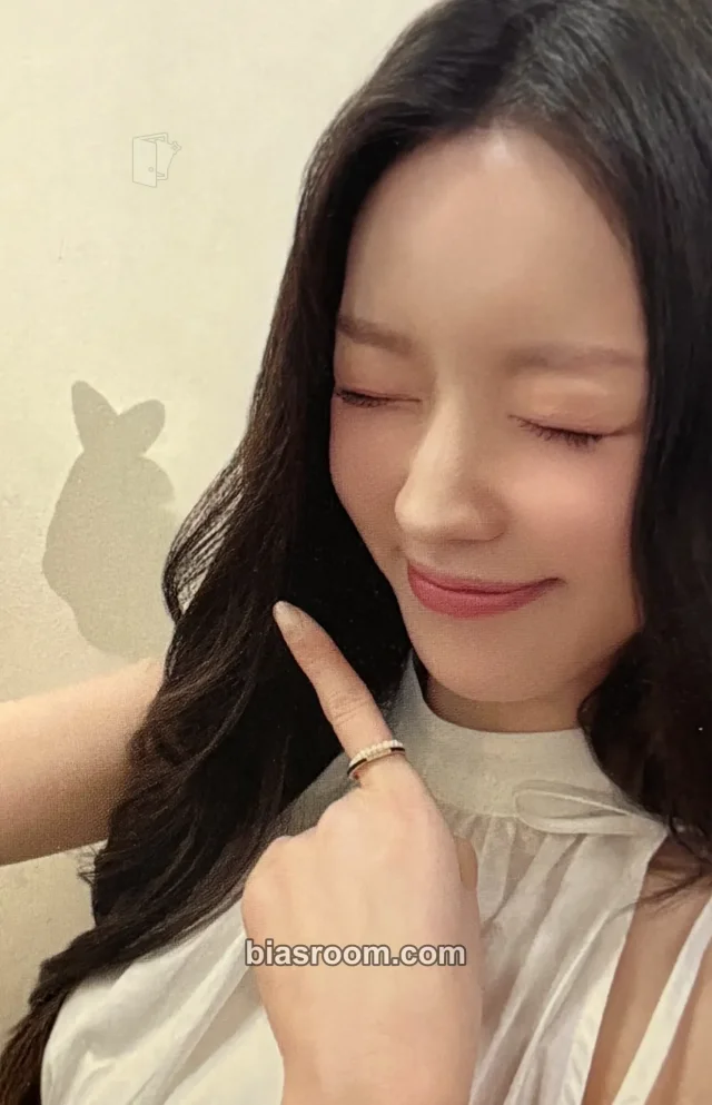 OH MY GIRL - YooA - Borderline Album makestar online round 4 double-sided
