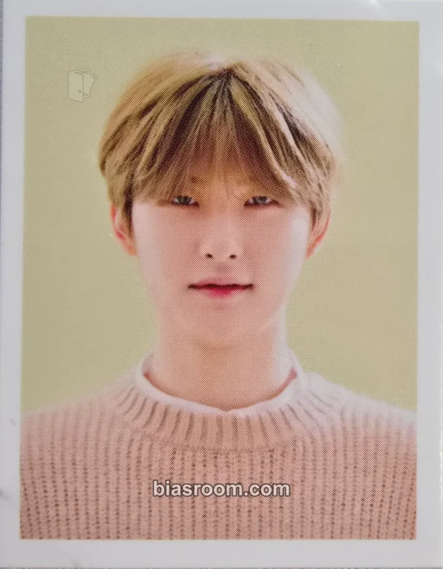 CRAVITY - Woobin - 2021 SEASON GREETINGS <CAFE.CRAVITY> Other id photo season's greetings