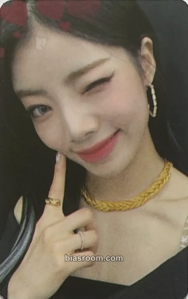 PURPLE KISS - Na Goeun - memeM Album wonderwall lucky draw (LD)