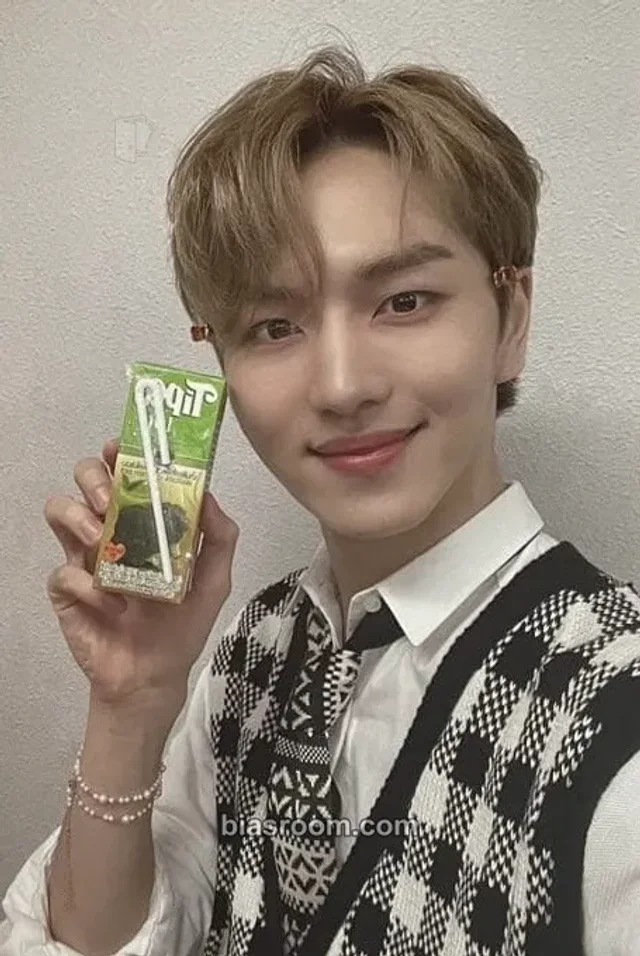 PENTAGON - Kino - Pentagon X Tipco Other purchase benefit brand collaboration