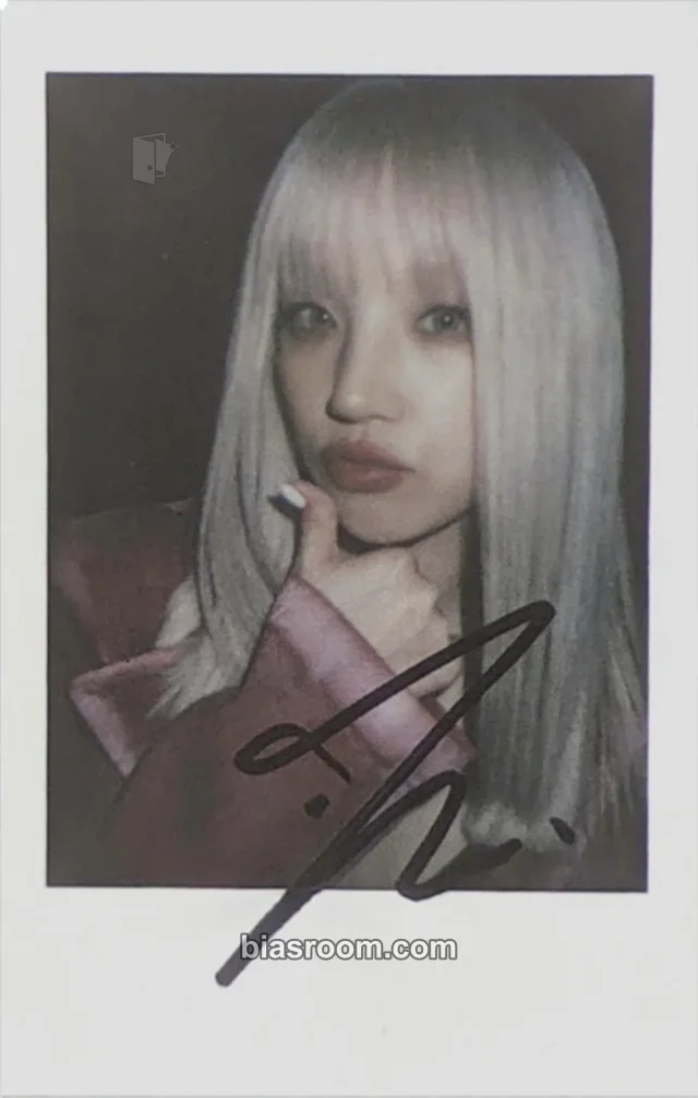 i-dle - Yuqi - We are Album polaroid everline lucky draw (LD) round 4 printed signature