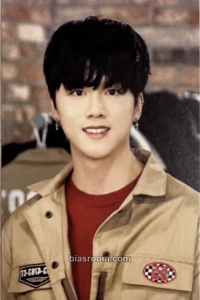 SF9 - Youngbin - Burning Sensation Album broadcast