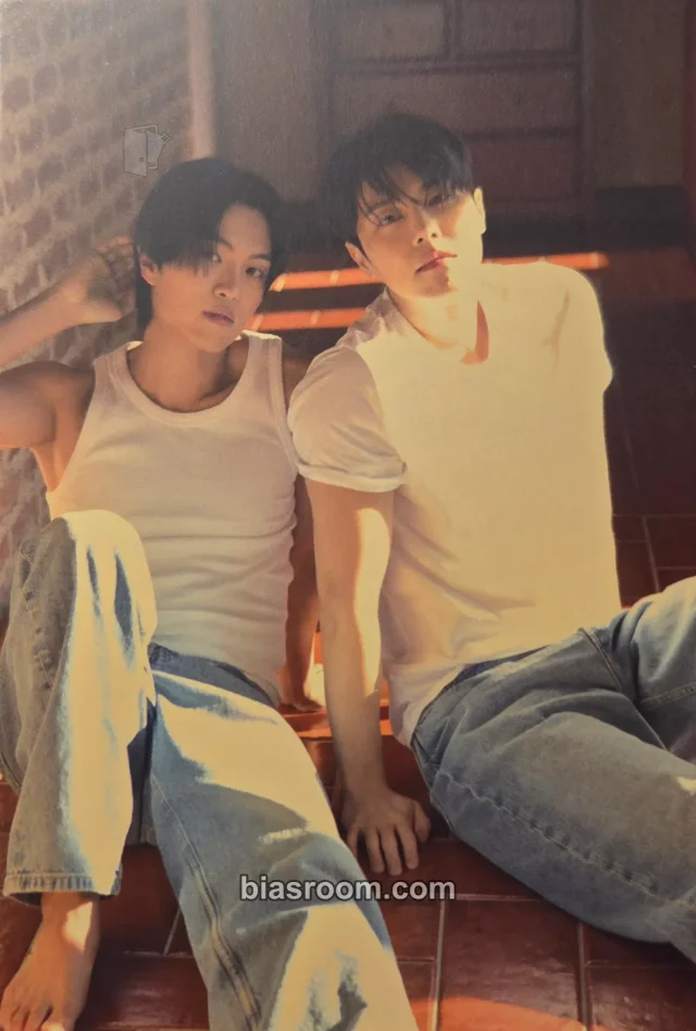 The Rose - Hajoon & Taegyeom - WRLD Album jewel case version album photocard